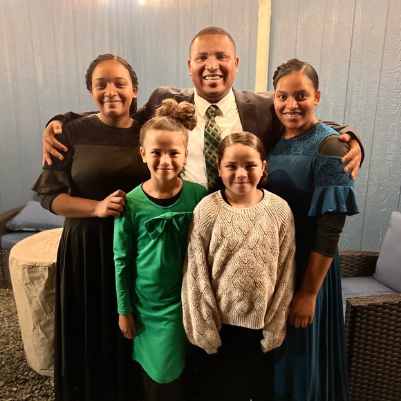 Hi I’m Sabrina I love God & I 💖 my family!!!🥰 - Picture 9 of 16